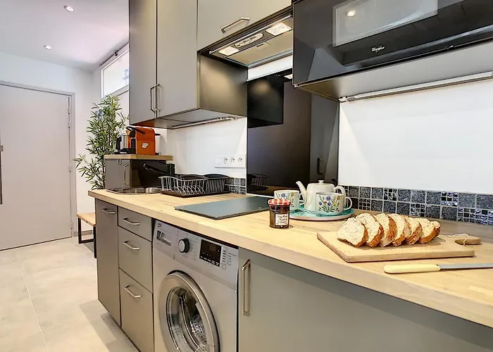 Nestor&jeeves - Secret Duplex - Very Close Sea - Atypical *