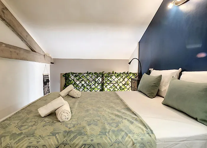 Nestor&jeeves - Secret Duplex - Very Close Sea - Atypical نيس